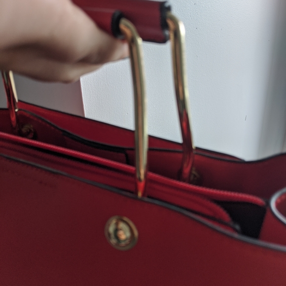 Red and gold bag - Picture 4 of 4